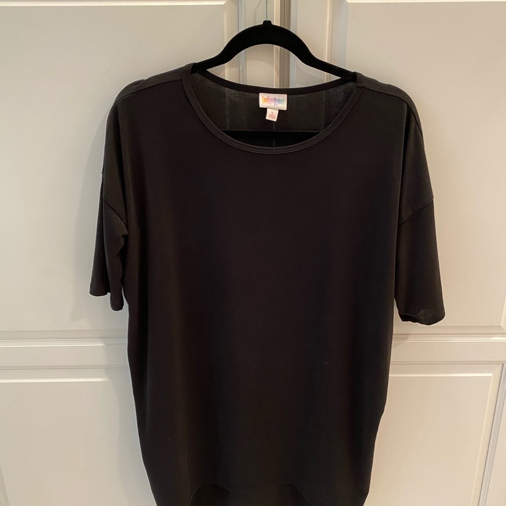 Lularoe Irma top. S fits like a size M/L.